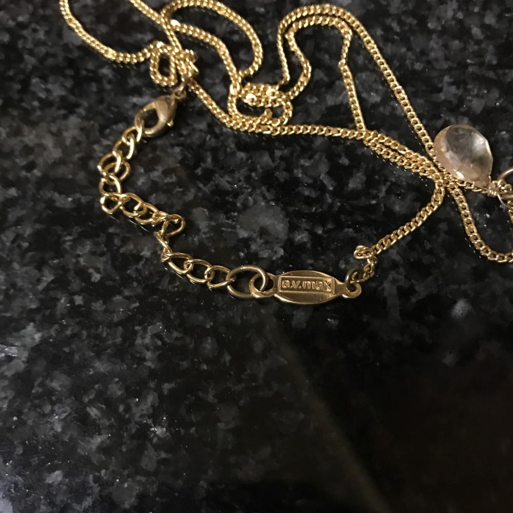 💥SALE💥A.V. Max Gold Feather necklace - Picture 3 of 4